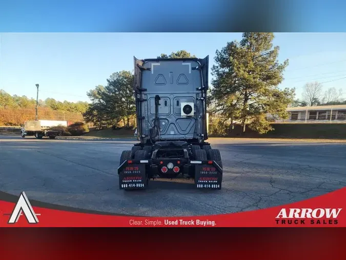 2021 FREIGHTLINER CA126