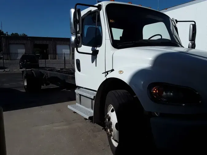 2020 FREIGHTLINER M2 106