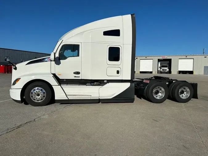 2025 Kenworth T680