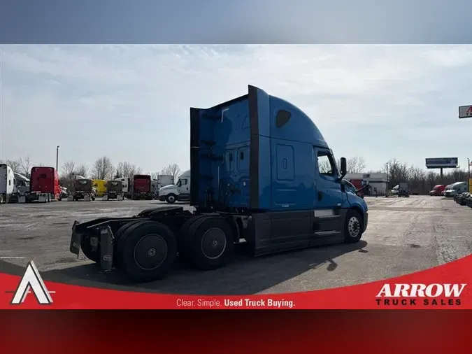 2023 FREIGHTLINER CA126