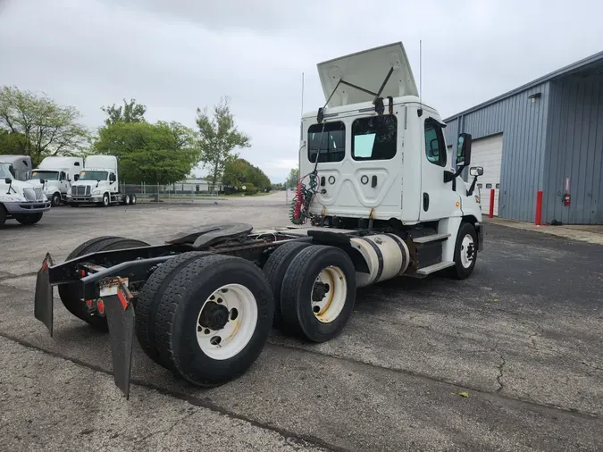 2019 FREIGHTLINER/MERCEDES CASCADIA 125