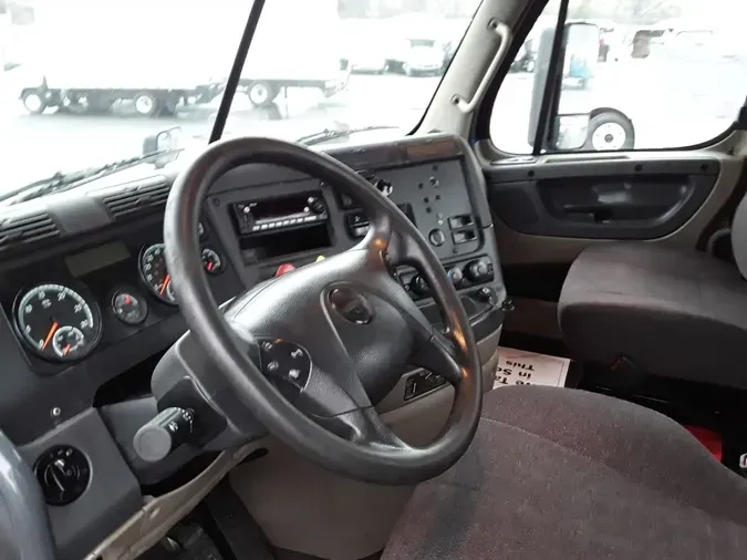 2020 FREIGHTLINER/MERCEDES CASCADIA 125