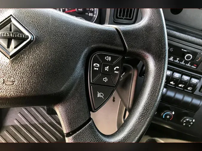 2021 INT LT625 6x4