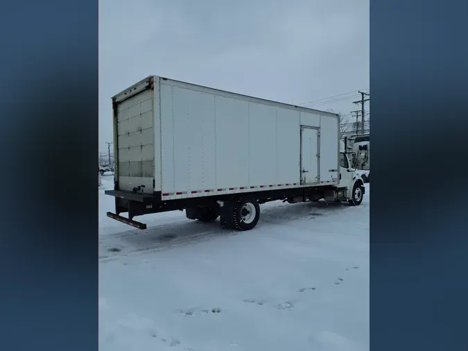 2017 FREIGHTLINER/MERCEDES M2 106