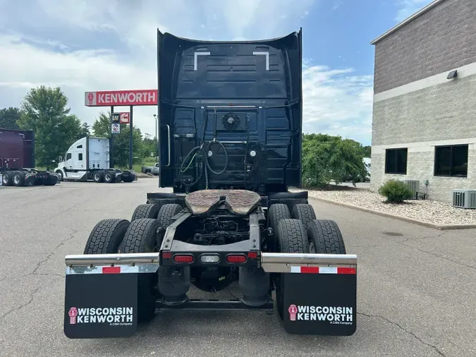 2021 Volvo VNL 860
