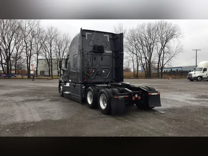 2024 Freightliner Cascadia