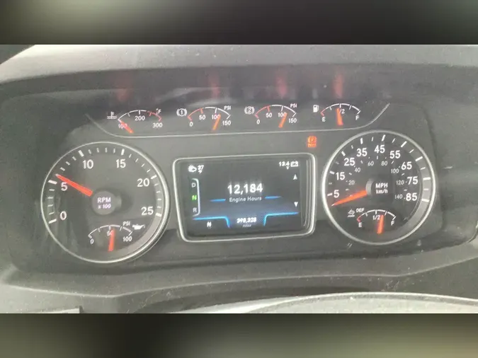 2021 International LT