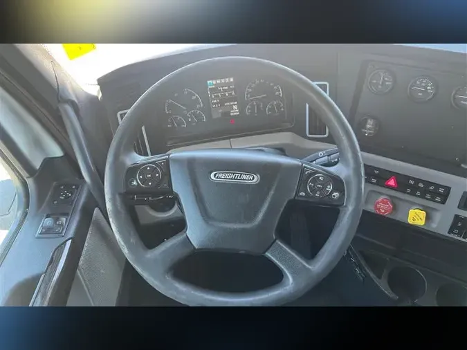 2019 FREIGHTLINER CA126
