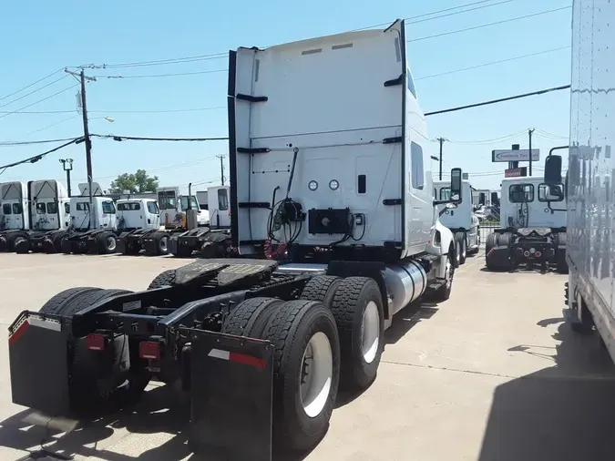 2019 NAVISTAR INTERNATIONAL LT625 SLPR CAB