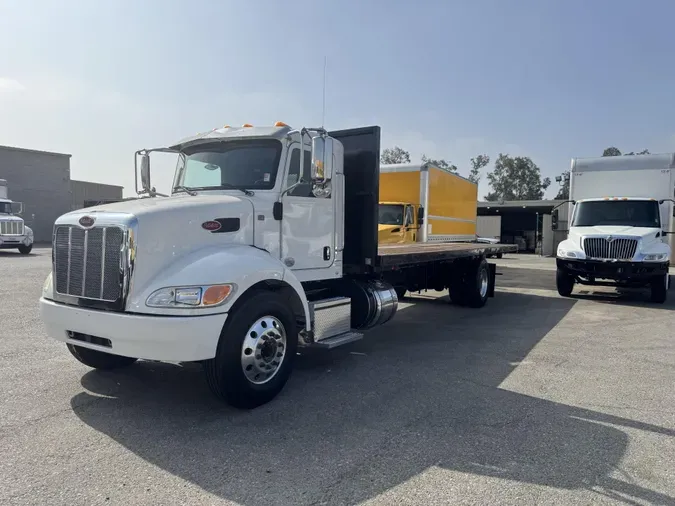 2019 Peterbilt 337