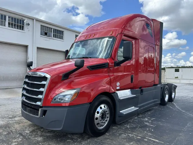 2022 Freightliner Cascadia
