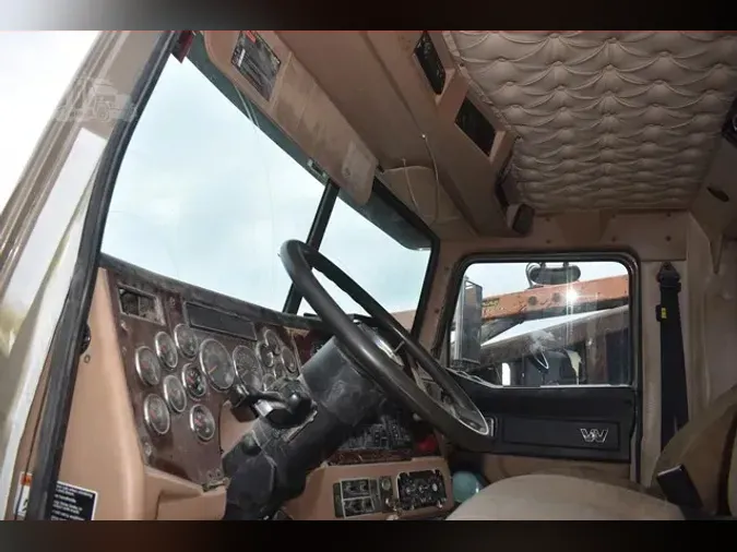 2012 WESTERN STAR 4900