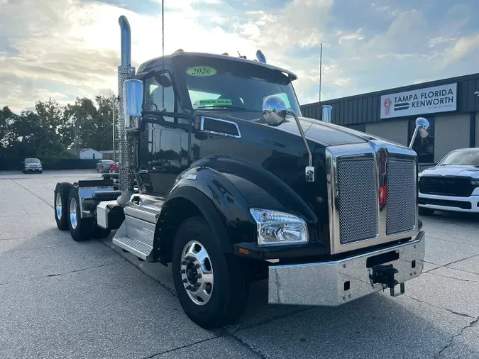 2026 Kenworth T880