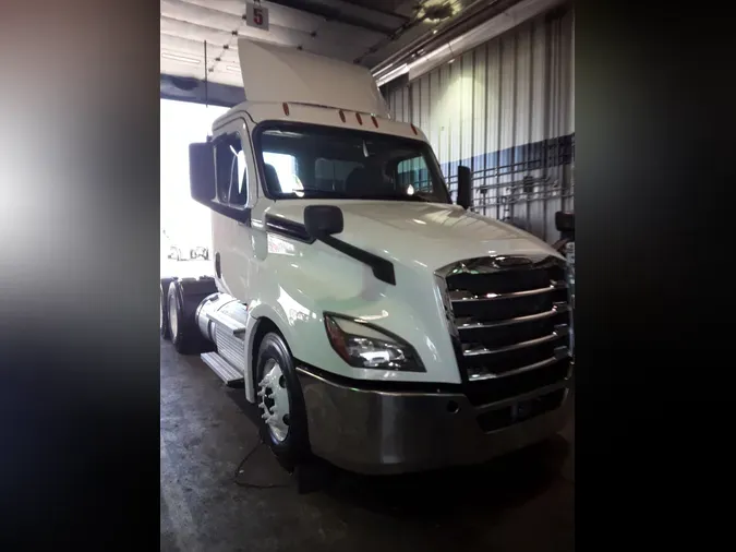 2020 FREIGHTLINER/MERCEDES NEW CASCADIA PX12664