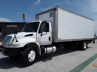 2017 Navistar International 4300