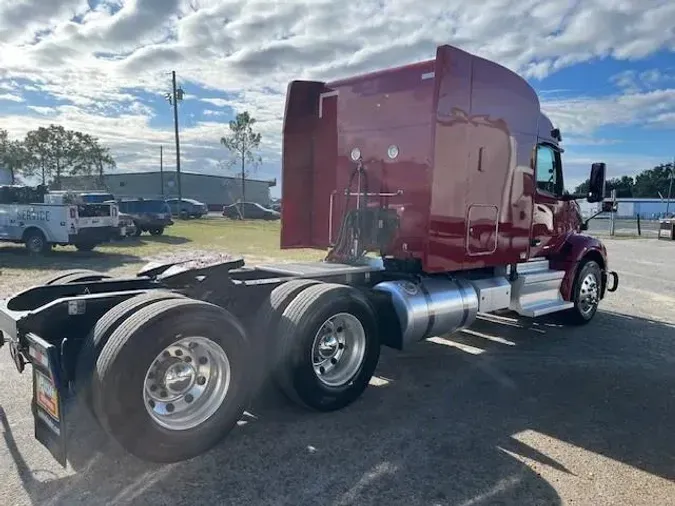 2022 Peterbilt 579