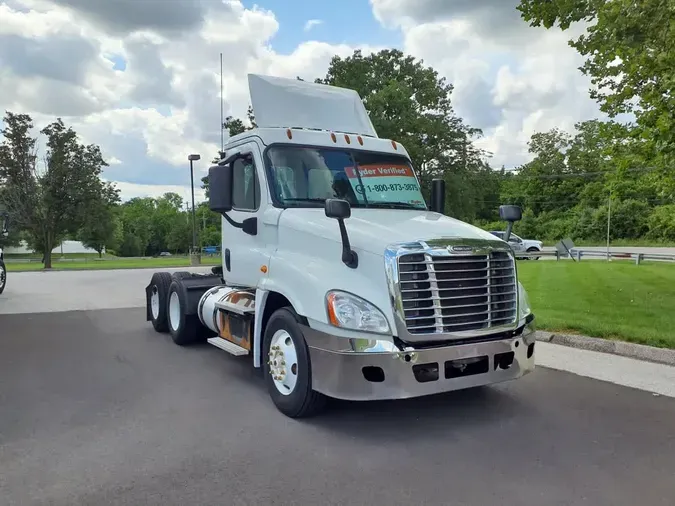 2018 FREIGHTLINER CASCADIA 125