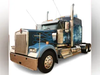 2021 Kenworth W900L