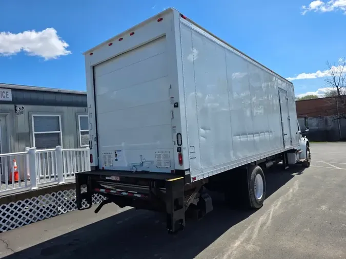 2015 FREIGHTLINER/MERCEDES M2 106