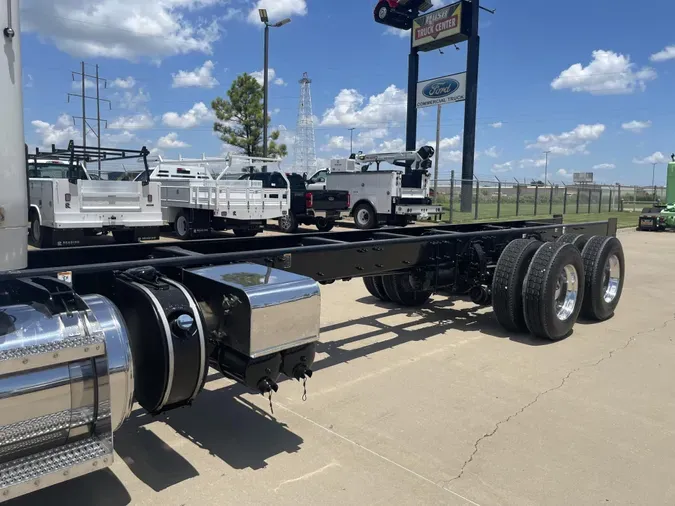 2019 Peterbilt 567