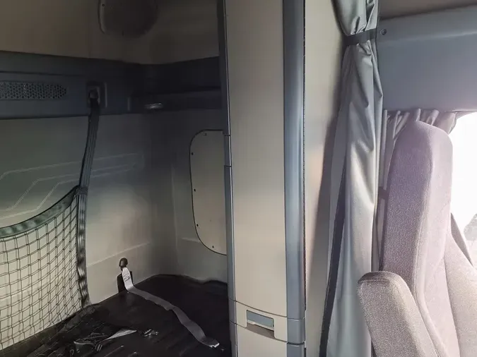 2020 FREIGHTLINER/MERCEDES CASCADIA 125