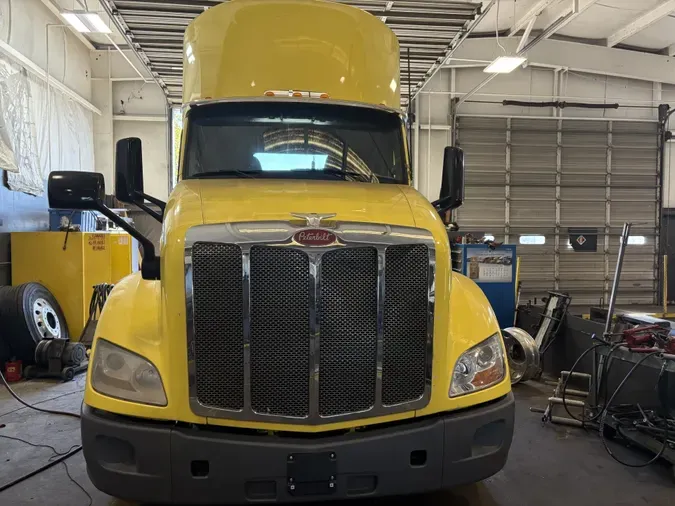 2021 Peterbilt 579