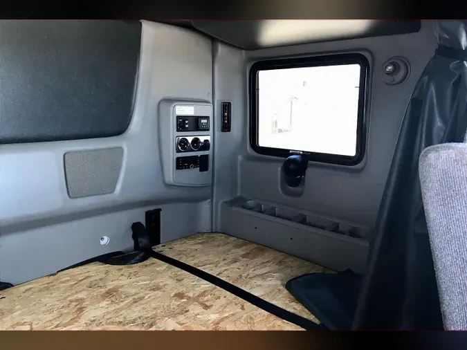 2022 INT LT625 6x4
