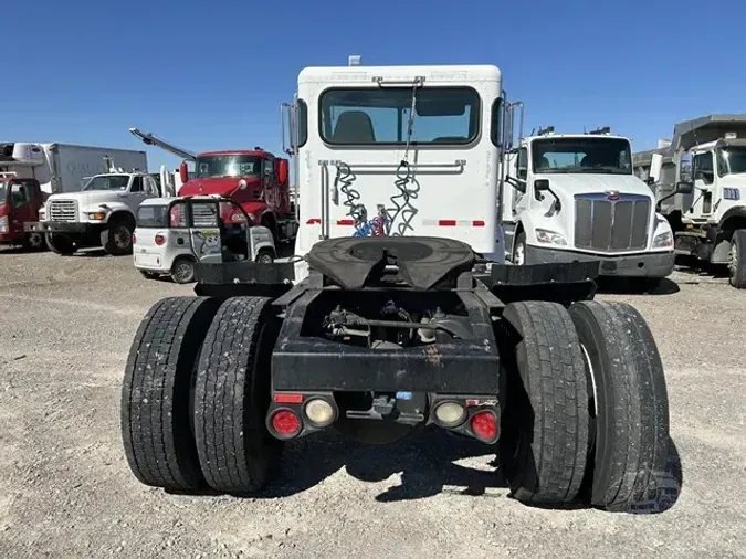 2011 PETERBILT 337