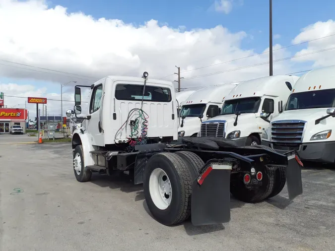 2016 FREIGHTLINER/MERCEDES M2 106