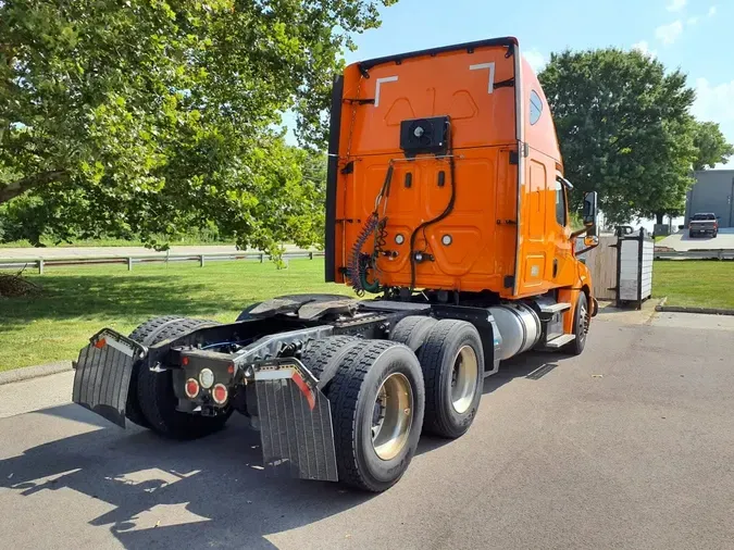 2019 FREIGHTLINER NEW CASCADIA PX12664