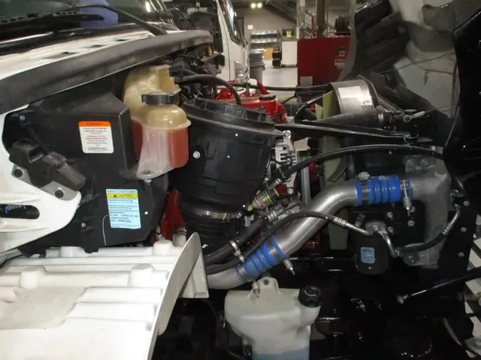 2018 FREIGHTLINER/MERCEDES M2 106