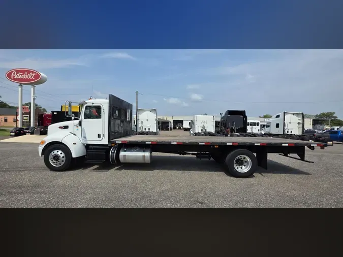 2020 Peterbilt 337