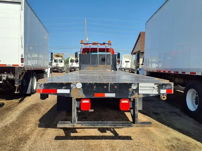 2018 FREIGHTLINER M2 106