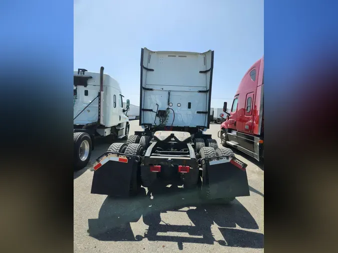 2019 NAVISTAR INTERNATIONAL LT625 SLPR CAB