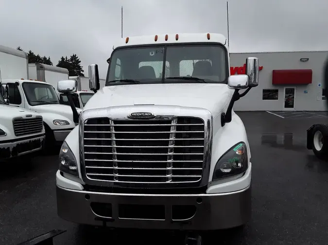 2020 FREIGHTLINER CASCADIA 125