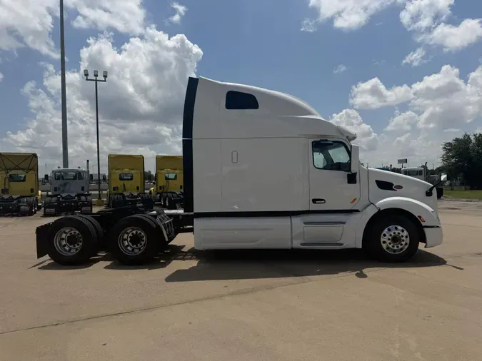 2020 Peterbilt 5794af83518e82ffda53ae1efa8627b5d2e