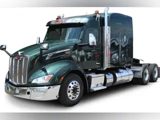2023 Peterbilt 579