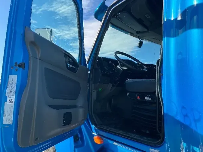 2019 International LT625