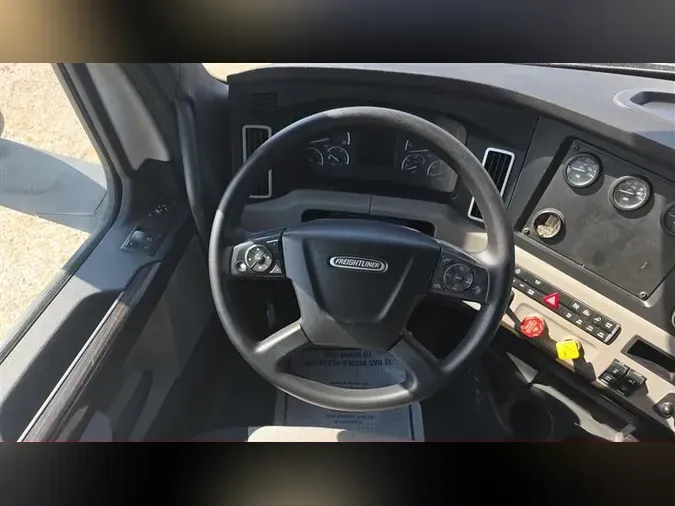 2019 FREIGHTLINER CA126