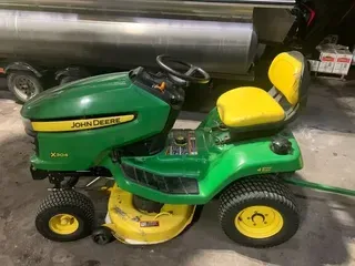 2010 John Deere X304 AWS/ 42Deck