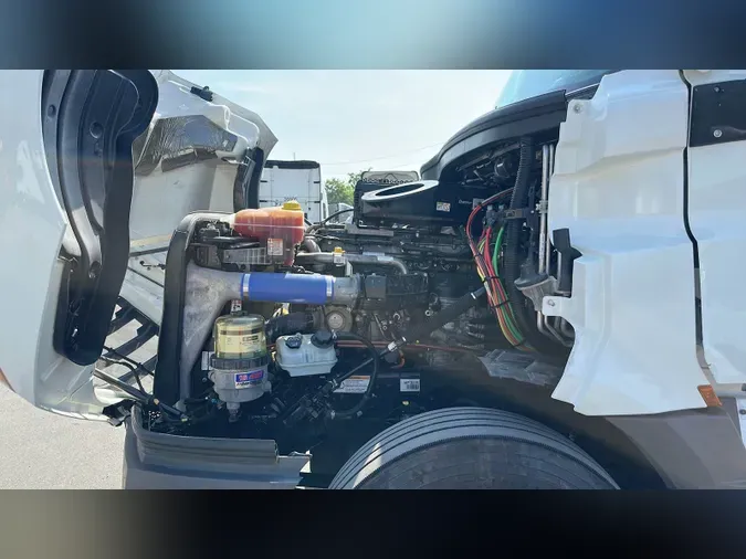 2021 Freightliner Cascadia 126