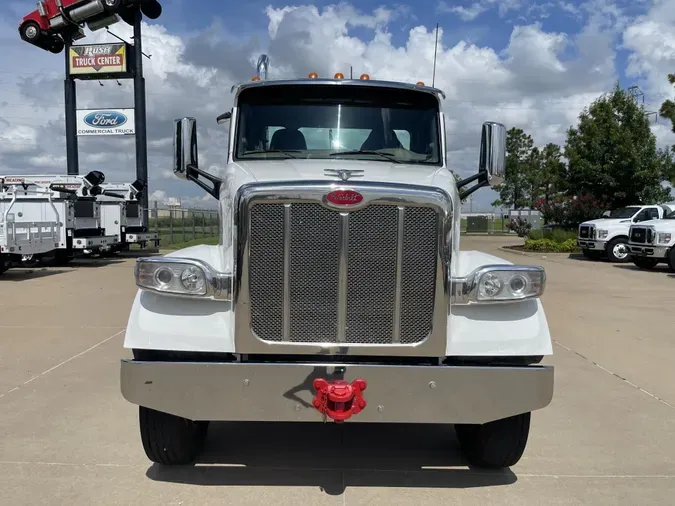 2022 Peterbilt 567