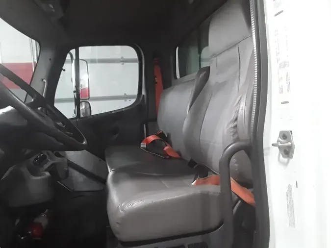 2019 FREIGHTLINER/MERCEDES M2 1064b098a49f05870ba49b5756aca368702