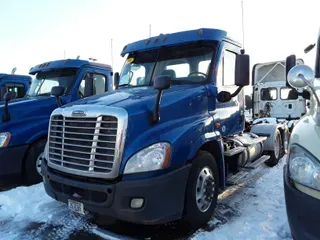 2016 Freightliner CASCADIA 125