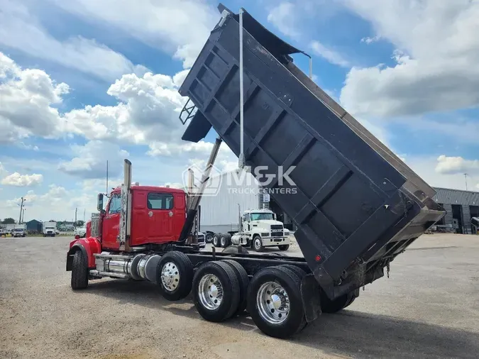 2017 WESTERN STAR 4900