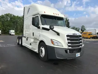 2019 FREIGHTLINER T12664ST
