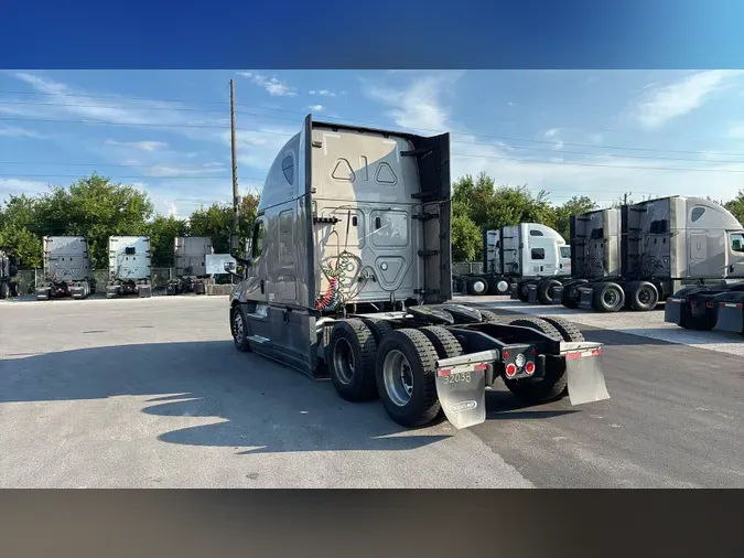 2024 Freightliner Cascadia 126