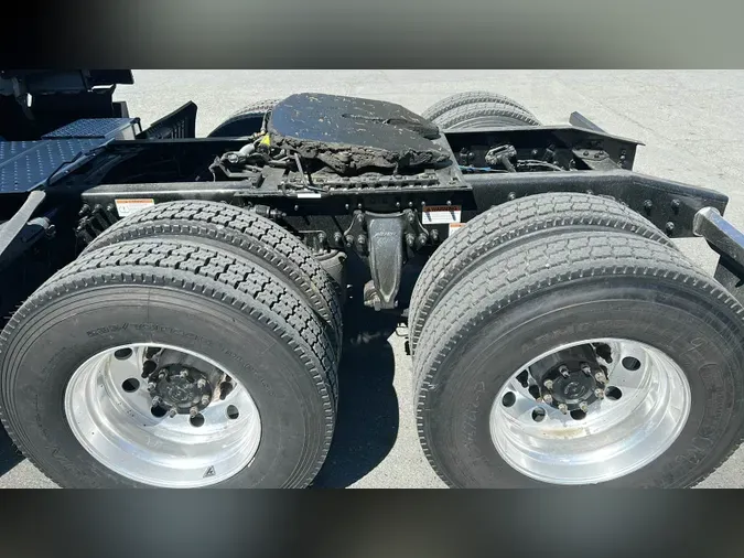 2022 Freightliner Cascadia 126