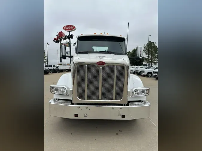 2023 Peterbilt 567