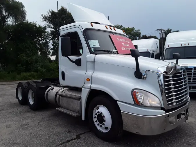 2019 FREIGHTLINER/MERCEDES CASCADIA 125